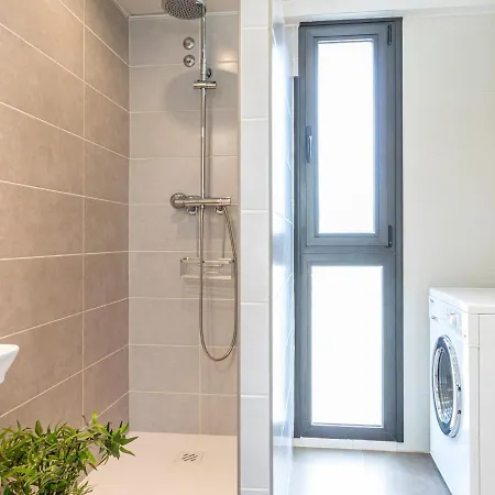 Casa Moderna Con Piscina, Wi-fi, Aa, Barbacoa Y Parking En - Es-89-73