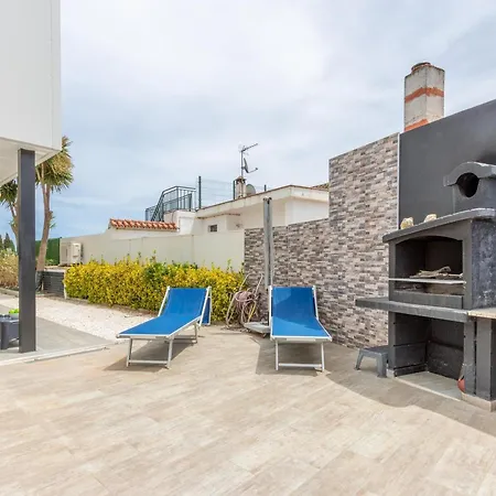 Casa Moderna Con Piscina, Wi-fi, Aa, Barbacoa Y Parking En - Es-89-73 * Sant Pere Pescador