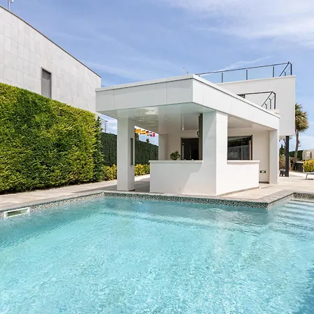 Holiday home Casa Moderna Con Piscina, Wi-fi, Aa, Barbacoa Y Parking En - Es-89-73 *